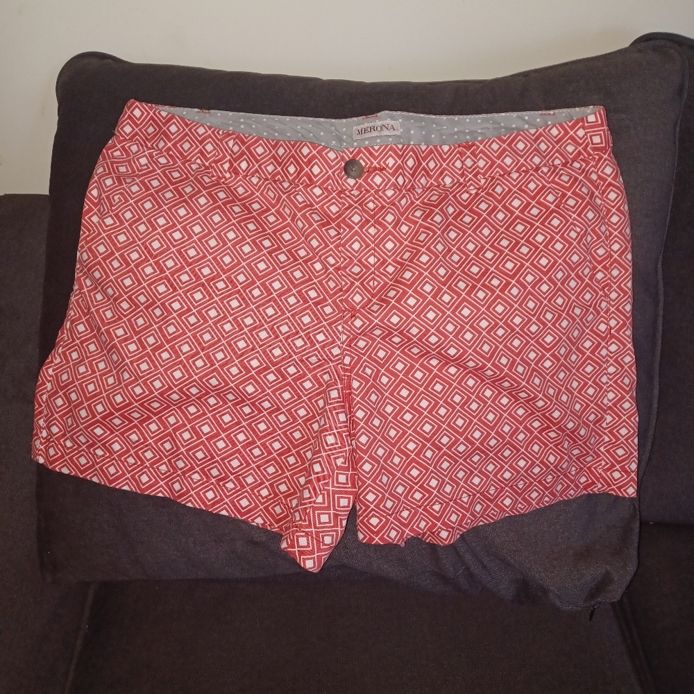 Merona orange & white geometric diamond pattern chico shorts sz 12 (070324A)